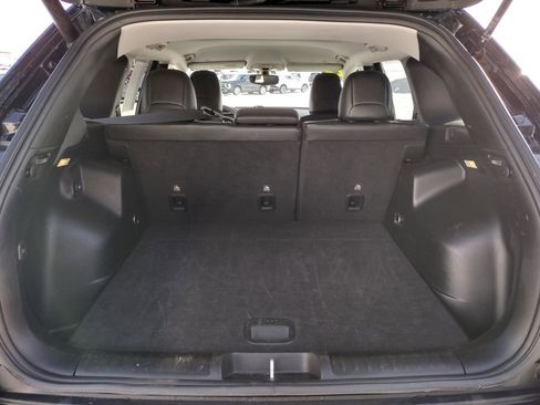 Used 2022 Jeep Cherokee Trailhawk w/ Trailer Tow Group image 10