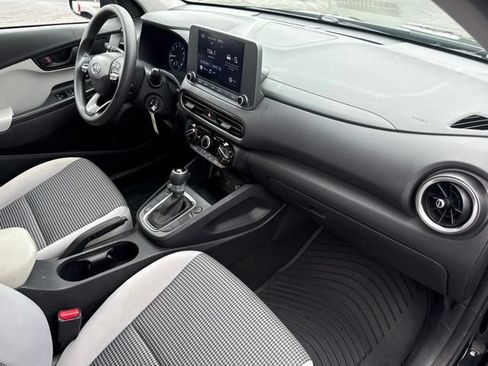 Used 2022 Hyundai Kona SE w/ Cargo Package FWD image 15