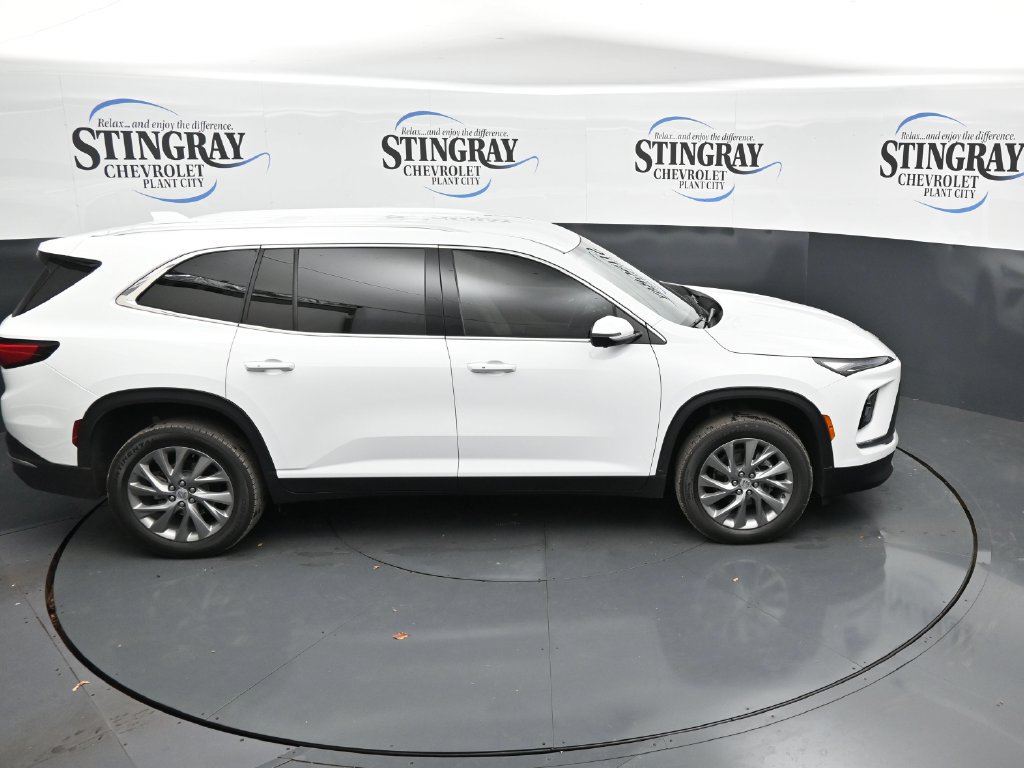 Used 2026 Buick Enclave Preferred FWD image 25