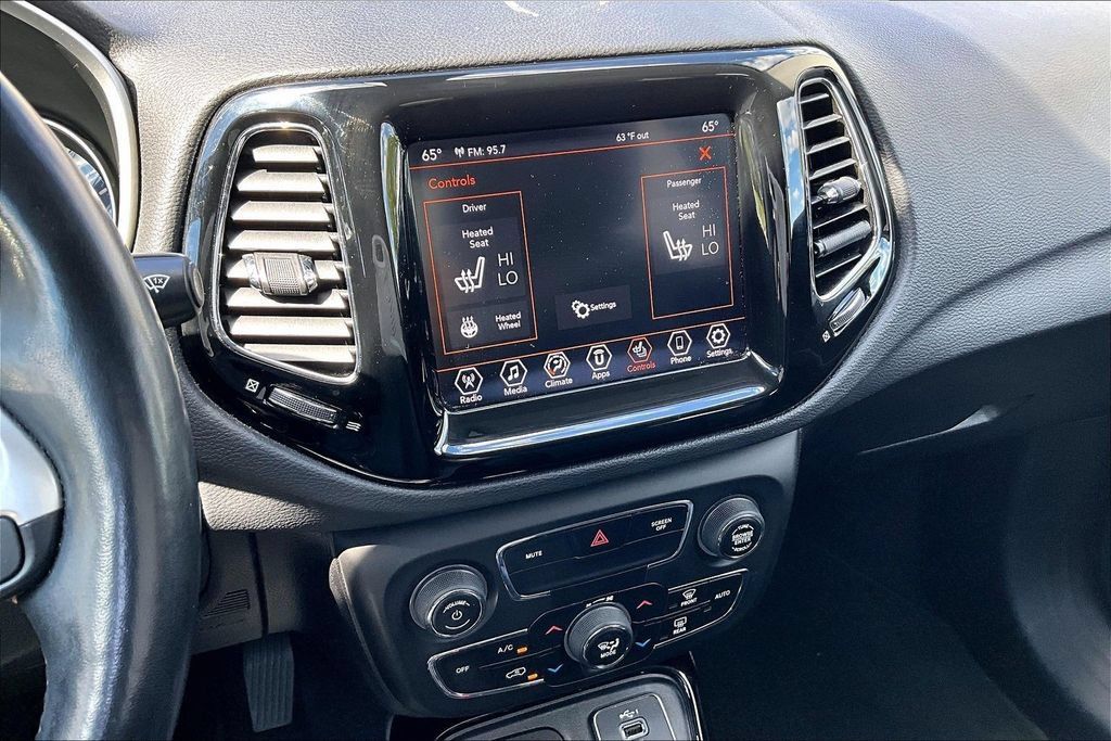 Used 2020 Jeep Compass Limited AWD/4WD image 10