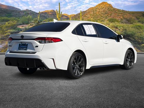 Used 2025 Toyota Corolla SE image 4