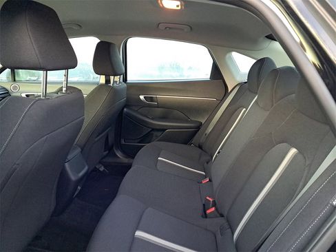 Used 2023 Hyundai Sonata SE image 8