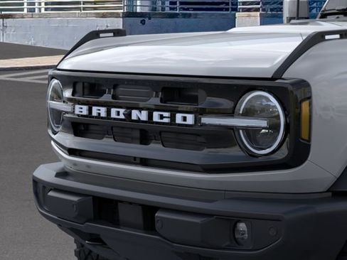 New 2026 Ford Bronco Outer Banks AWD/4WD image 19