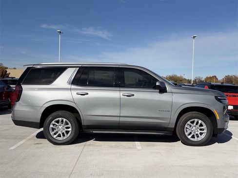 New 2026 Chevrolet Tahoe LS image 3