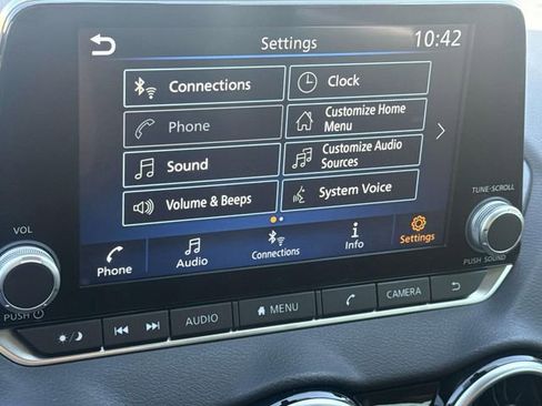 Certified 2025 Nissan Sentra SV image 18