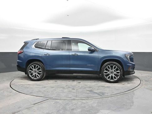New 2026 GMC Acadia Denali Ultimate w/ LPO, Floor Liner Package AWD/4WD image 8