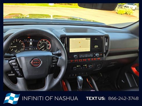 Used 2025 Nissan Frontier PRO-4X w/ Pro Premium Package AWD/4WD image 9
