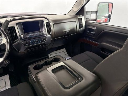 Used 2019 GMC Sierra 2500 SLE w/ SLE Preferred Package image 23