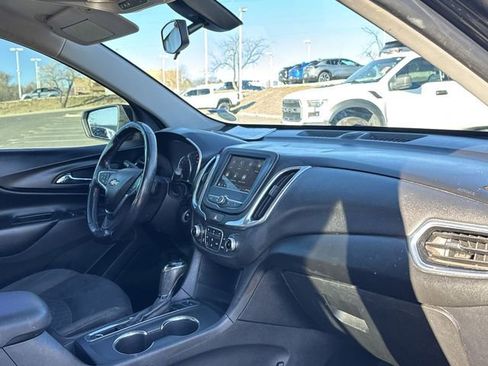 Used 2019 Chevrolet Equinox LT image 24