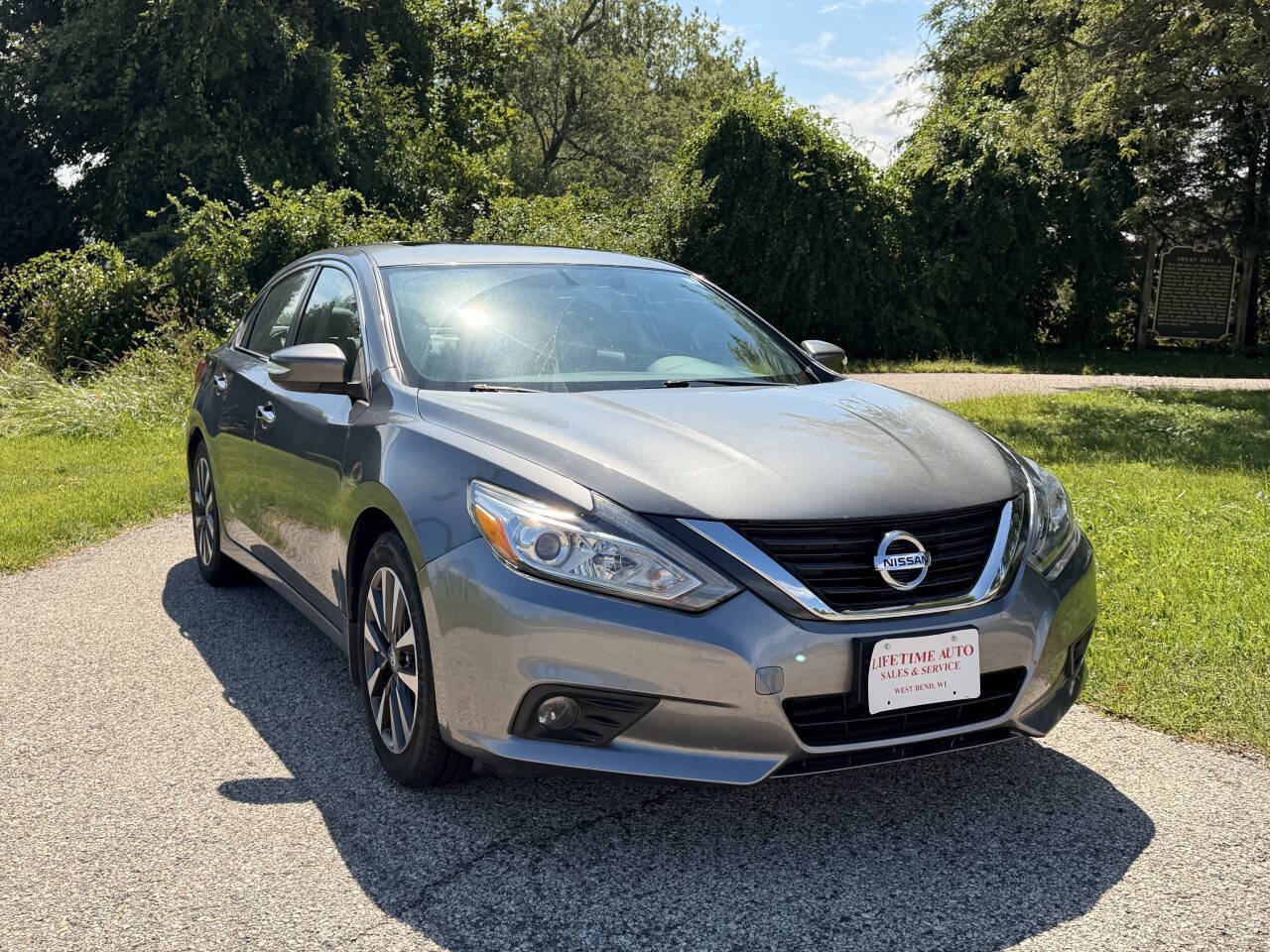 Used 2016 Nissan Altima 2.5 SL w/ 2.5 Technology Package FWD image 7