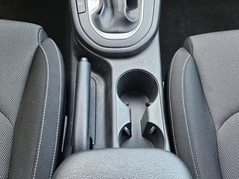 Used 2024 Kia Forte LXS FWD image 12