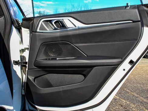 Used 2024 BMW i4 xDrive40i image 12