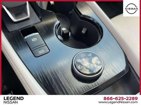 Certified 2023 Nissan Rogue SL w/ SL Premium Package AWD/4WD image 32