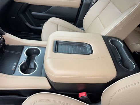 Used 2024 Chevrolet Tahoe Premier RWD image 24