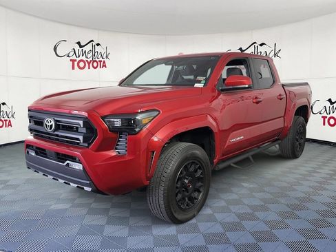 Used 2025 Toyota Tacoma SR5 AWD/4WD image 2