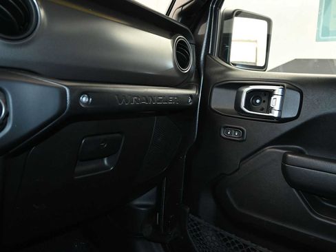 Used 2023 Jeep Wrangler Sport AWD/4WD image 17