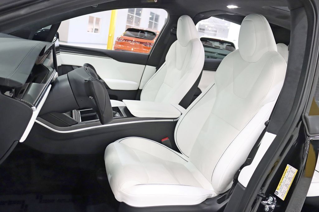 Used 2022 Tesla Model X Plaid AWD/4WD image 28