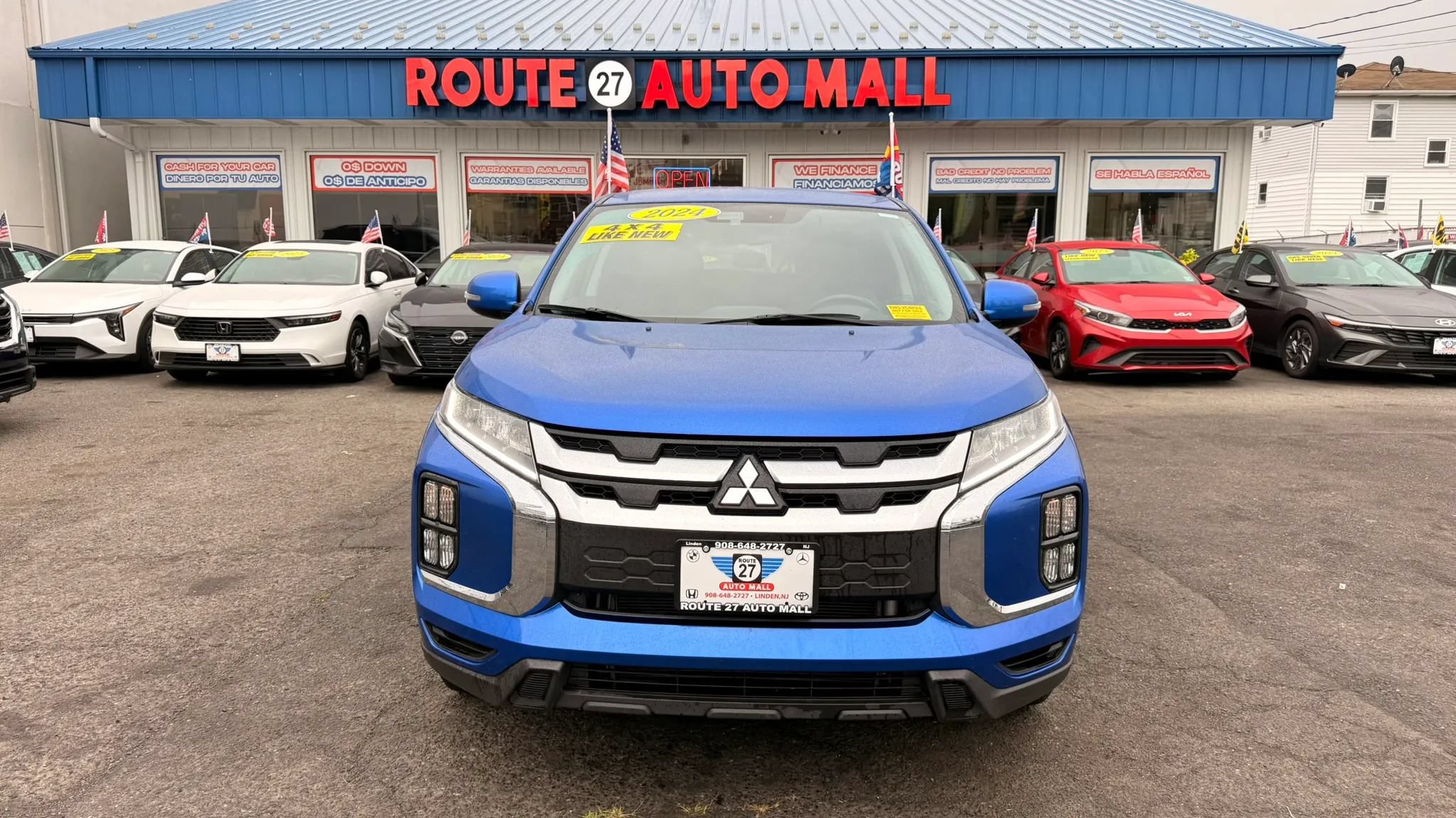 Used 2024 Mitsubishi Outlander Sport SE AWD/4WD image 3