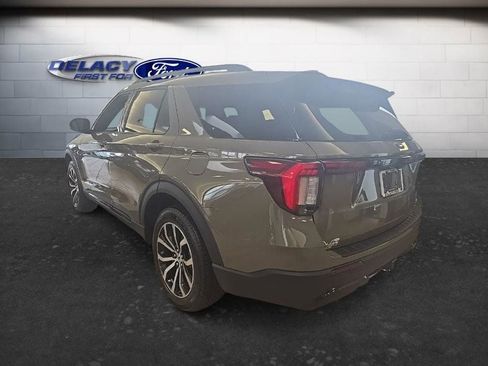 Used 2026 Ford Explorer ST-Line image 3