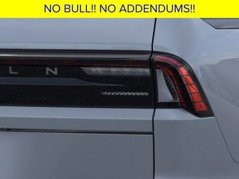 New 2025 Lincoln Navigator Reserve w/ Jet Appearance Package image 22