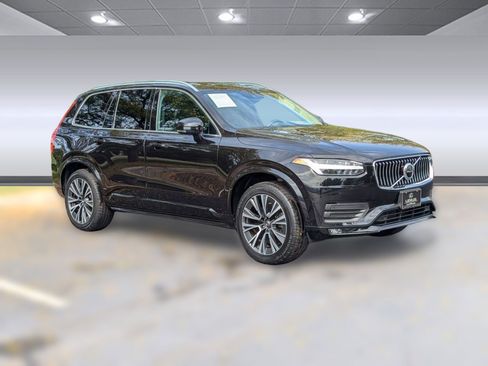 Used 2020 Volvo XC90 T5 Momentum w/ Protection Package Premier image 7