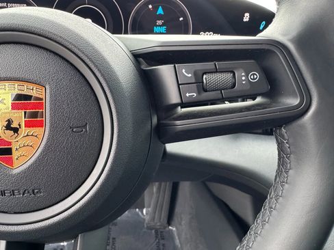 Used 2022 Porsche Taycan image 29