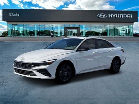 New 2026 Hyundai Elantra Sport image 2