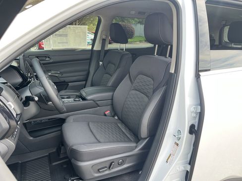 New 2026 Nissan Pathfinder SV AWD/4WD image 14