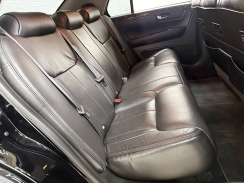 Used 2008 Cadillac DTS Limousine FWD image 42