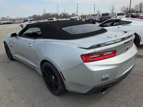 Used 2018 Chevrolet Camaro SS image 2