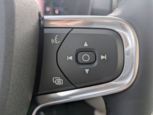 New 2025 Volvo XC40 B5 Plus w/ Climate Package image 26