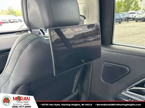 Used 2023 Land Rover Range Rover Long Wheelbase SE AWD/4WD image 13