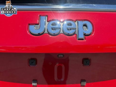 Used 2023 Jeep Compass Latitude AWD/4WD image 17