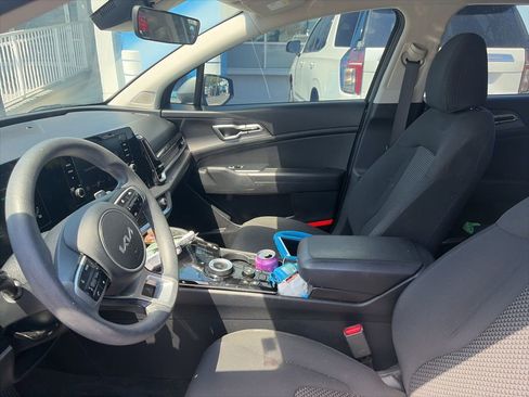Used 2024 Kia Sportage LX image 12