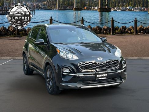 Used 2020 Kia Sportage S FWD image 3