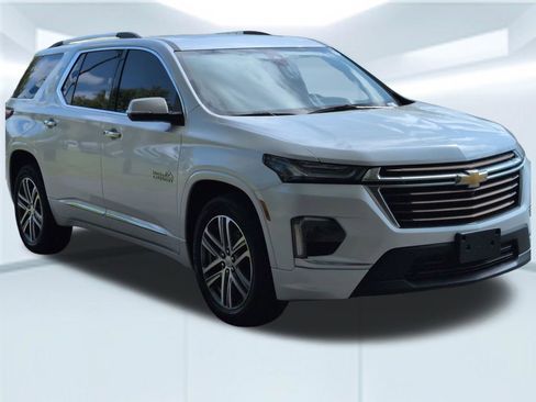 Used 2023 Chevrolet Traverse High Country AWD/4WD image 8