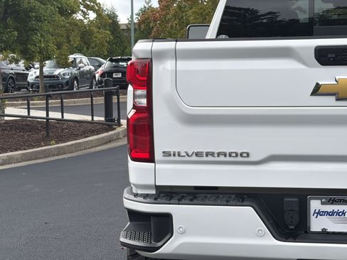 Used 2022 Chevrolet Silverado 3500 High Country w/ Z71 Off-Road Package AWD/4WD image 23