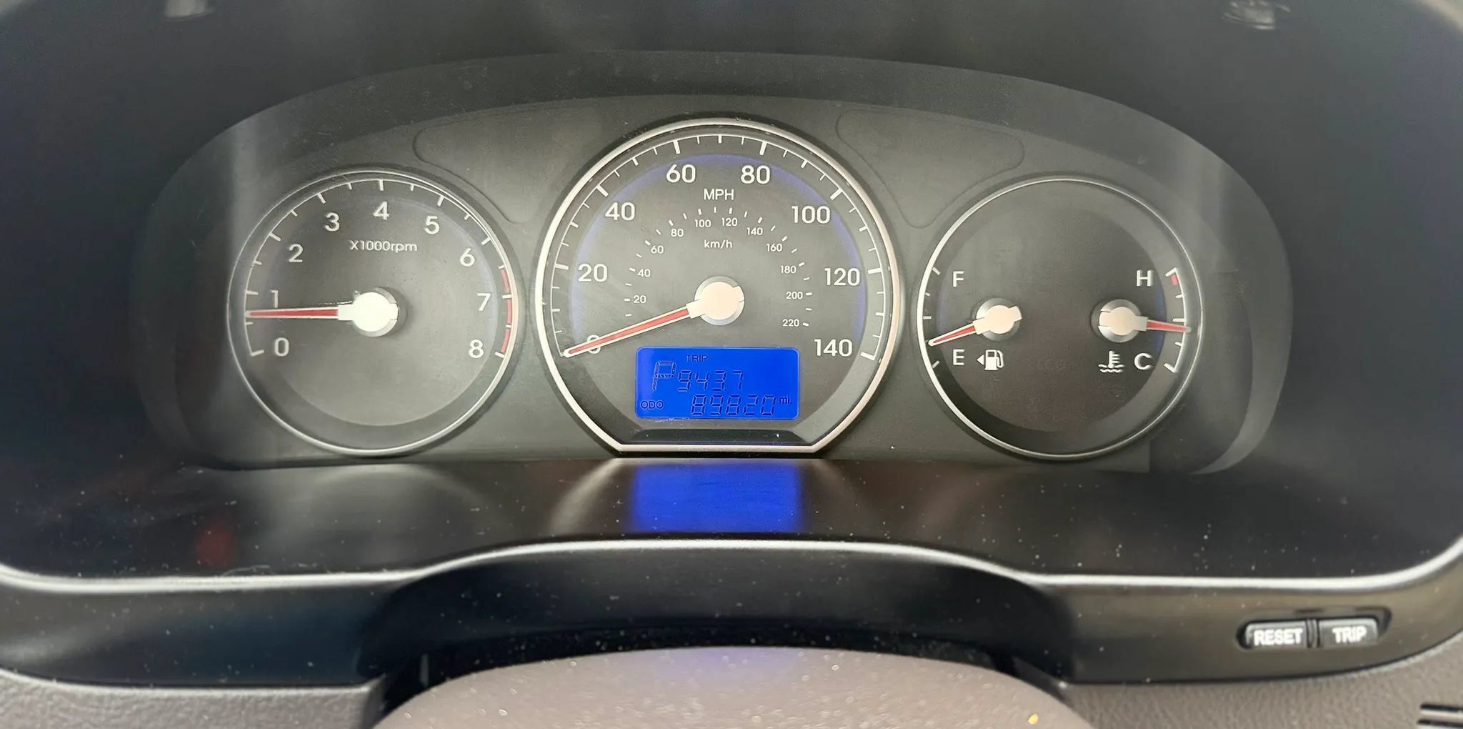 Used 2011 Hyundai Santa Fe GLS FWD image 15
