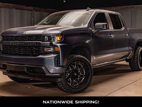 Used 2021 Chevrolet Silverado 1500 Custom image 4