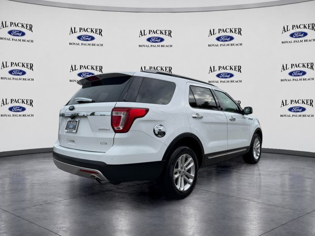 Used 2017 Ford Explorer XLT FWD image 12