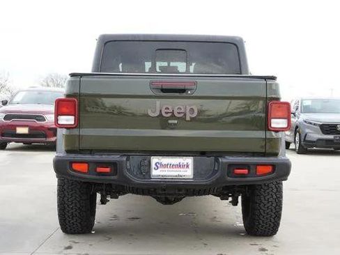 Certified 2023 Jeep Gladiator Rubicon AWD/4WD image 8