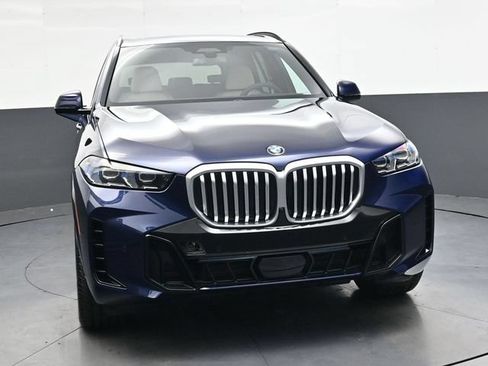 Used 2026 BMW X5 xDrive40i w/ M Sport Package AWD/4WD image 11