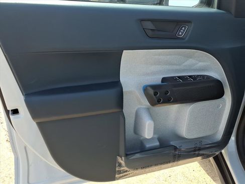 New 2026 Ford Maverick XLT w/ XLT Luxury Package FWD image 17