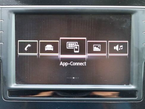 Used 2016 Volkswagen GTI S image 35