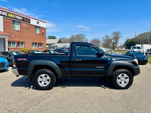 Used 2012 Toyota Tacoma 4x4 Regular Cab image 4