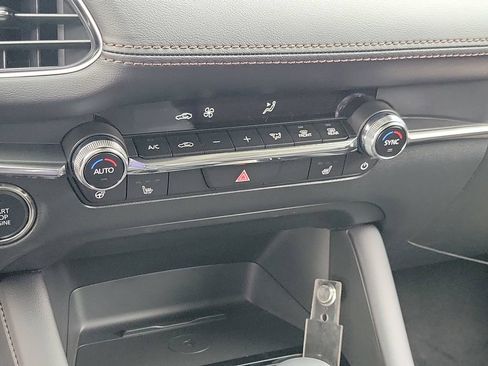 New 2026 MAZDA MAZDA3 2.5 Turbo Sedan w/Premium Plus AWD/4WD image 29