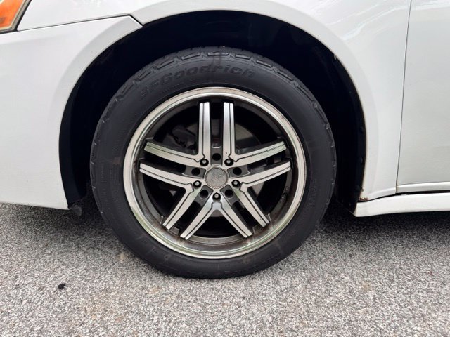 Used 2010 Pontiac G6 Sedan FWD image 2