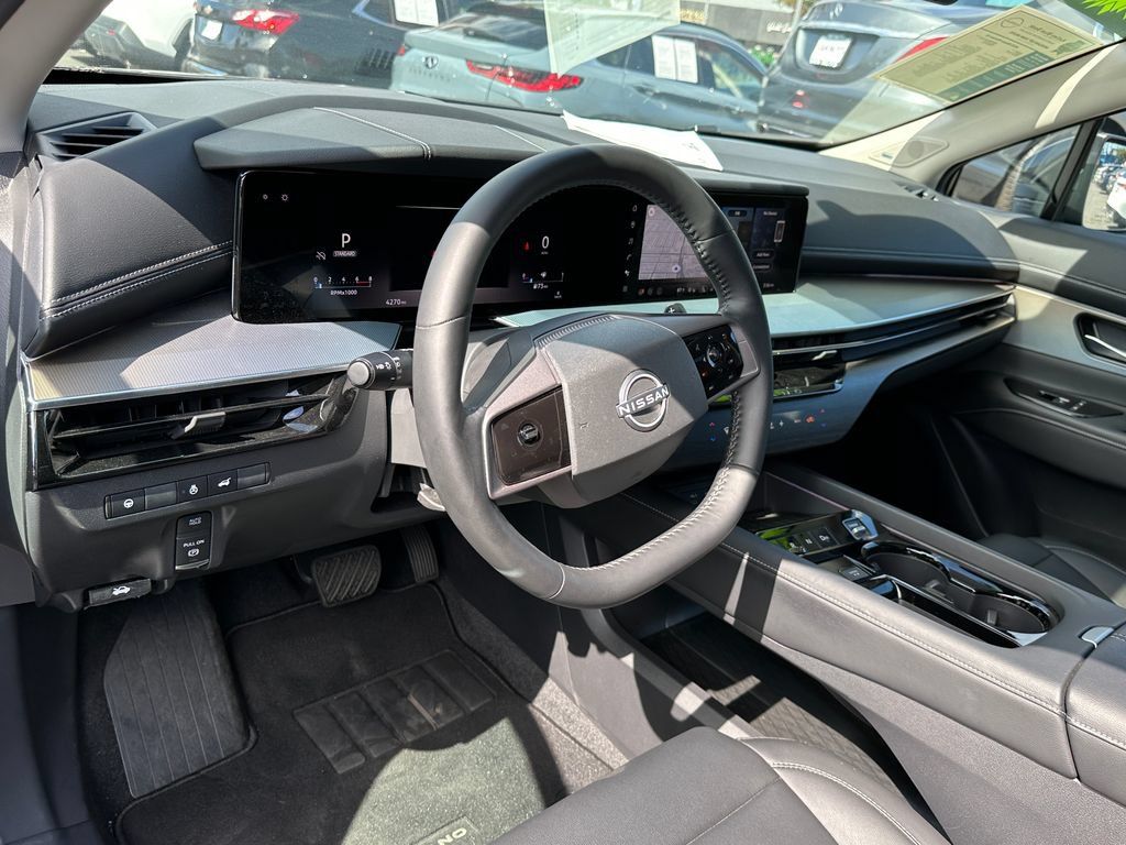 Used 2025 Nissan Murano SL AWD/4WD image 23