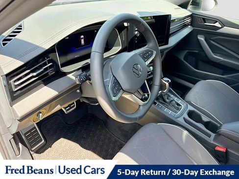Used 2026 Volkswagen Jetta Sport FWD image 12