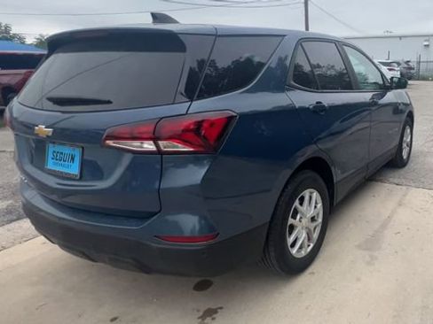 Certified 2024 Chevrolet Equinox LS w/ LS Convenience Package FWD image 8